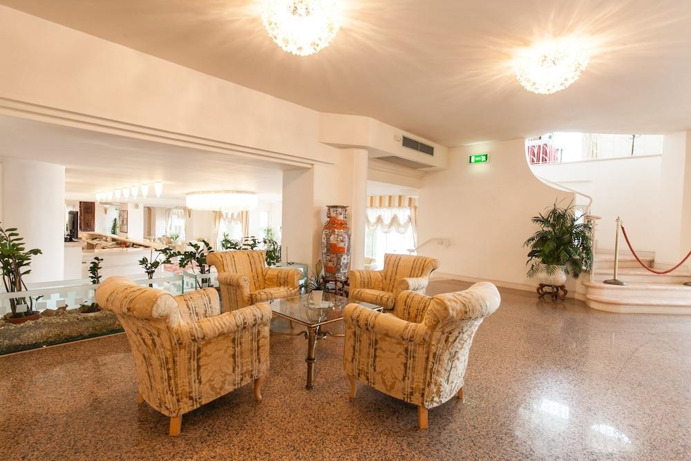 Universal Hotel Cervia Kültér fotó