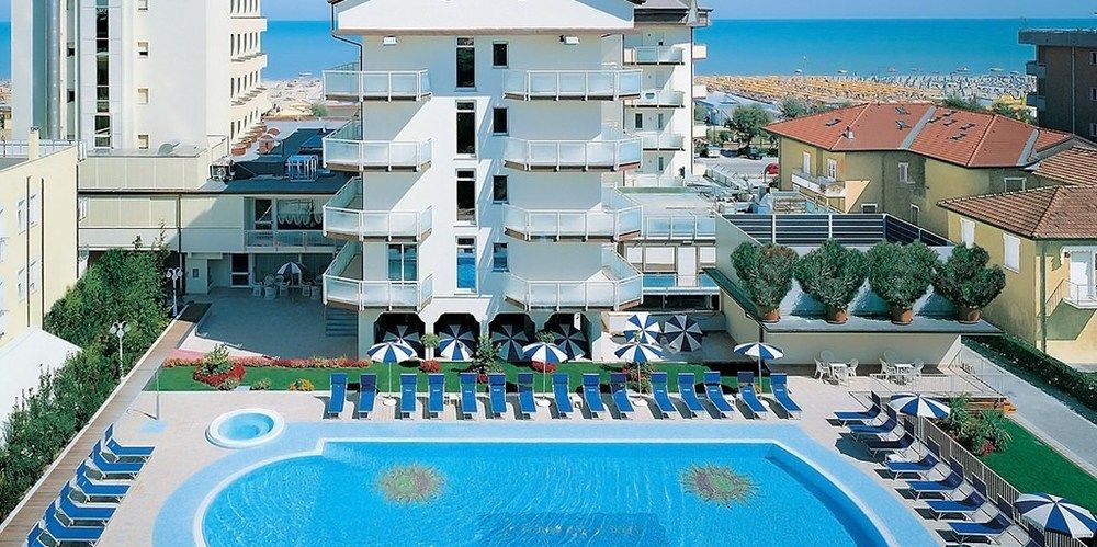 Universal Hotel Cervia Kültér fotó